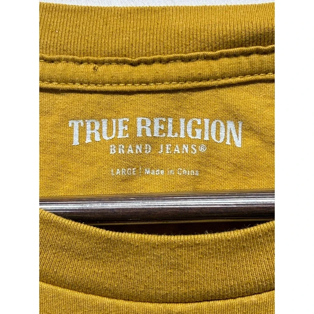 True Religion Shirt Men Large Mustard Yellow Graphic Print Horseshoe Logo Cotton